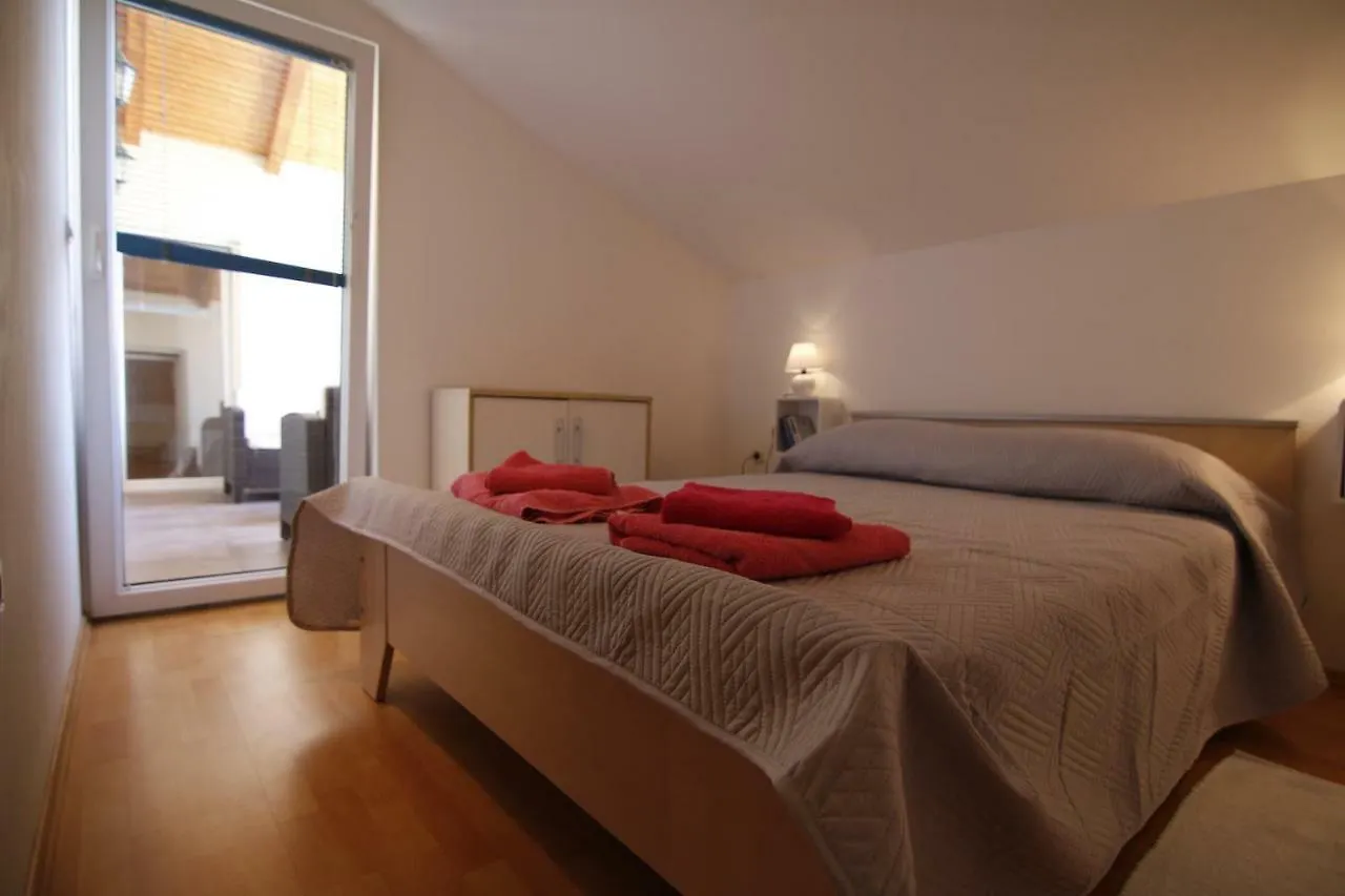 Apartment Ema Zadar