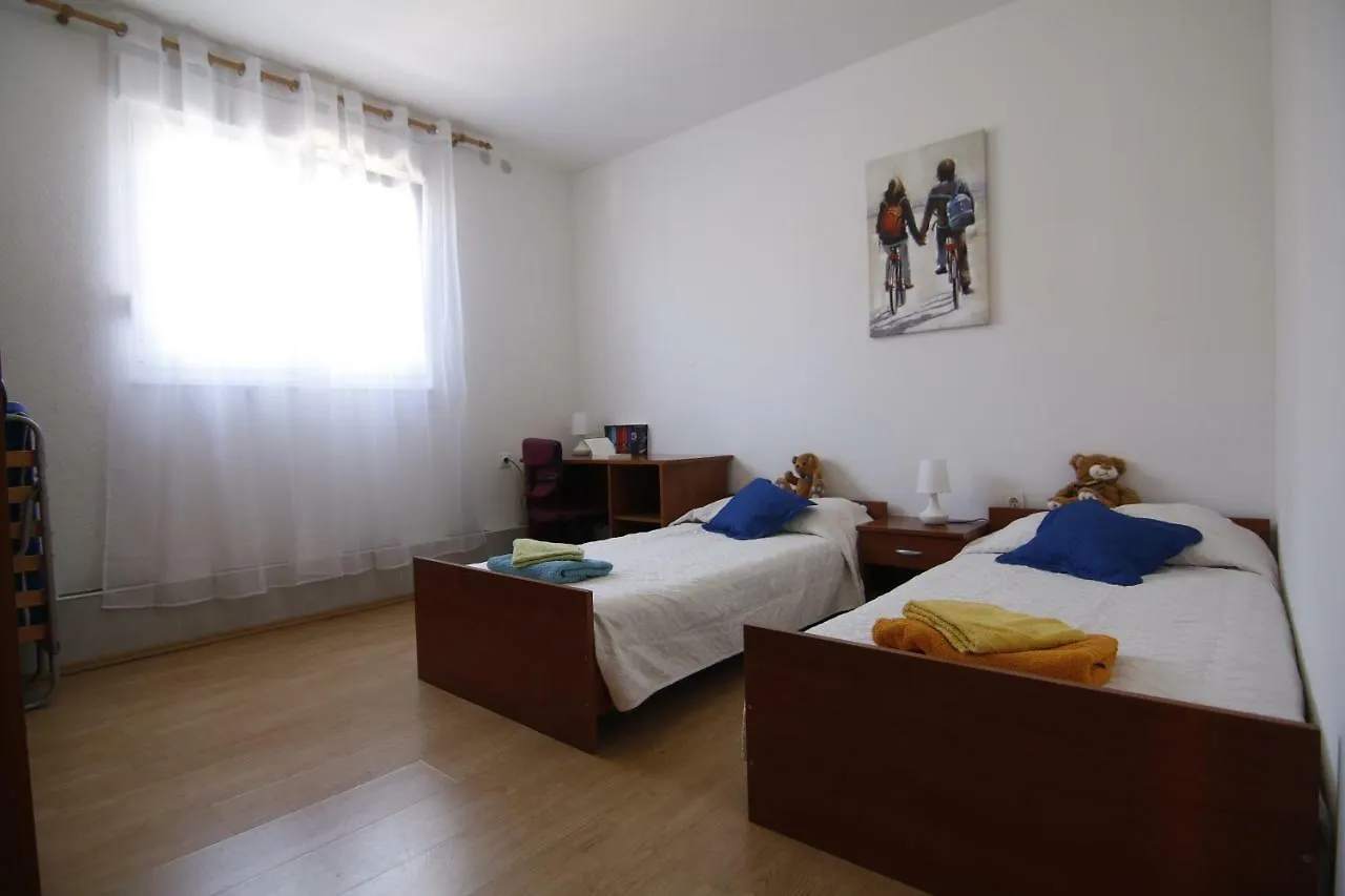 Apartment Ema Zadar