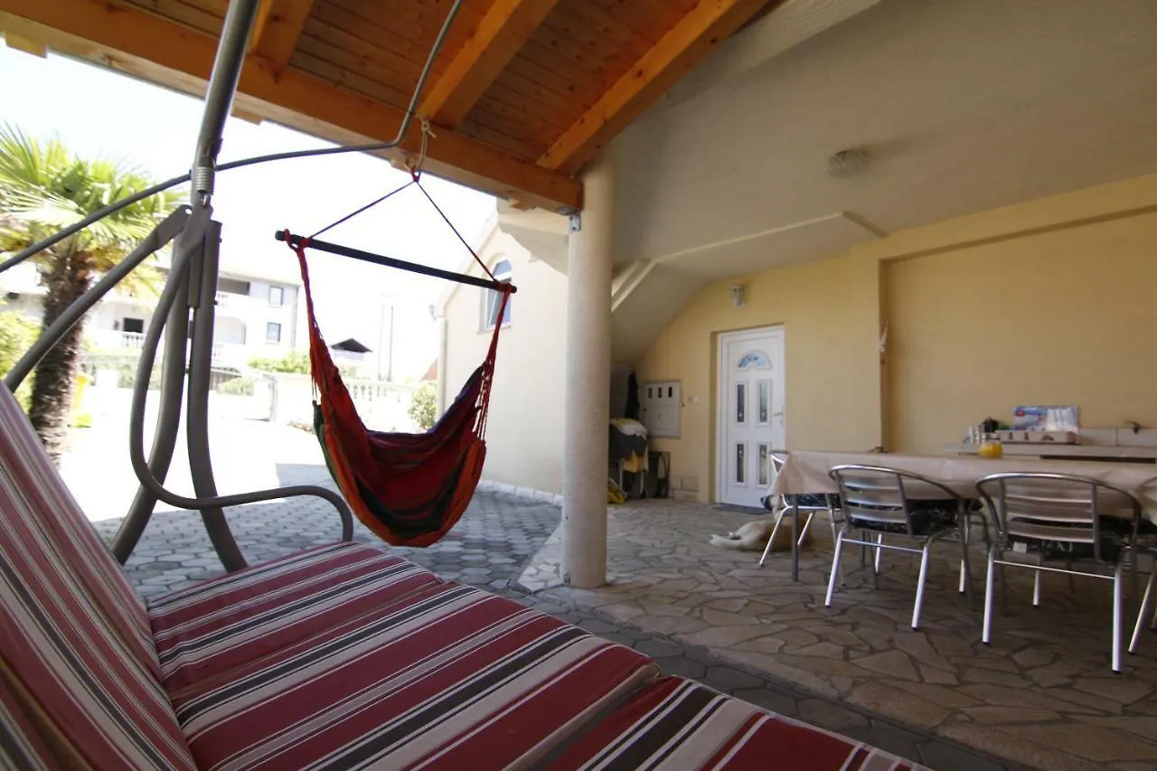Apartment Ema Zadar