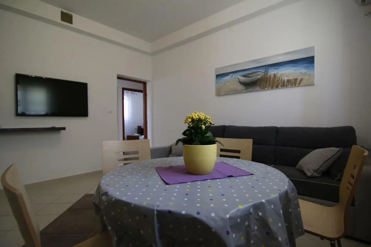 Apartment Ema Zadar Kroatië