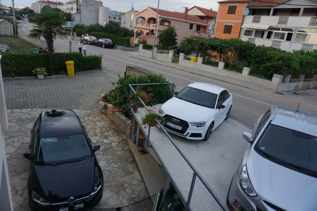 Apartment Ema Zadar